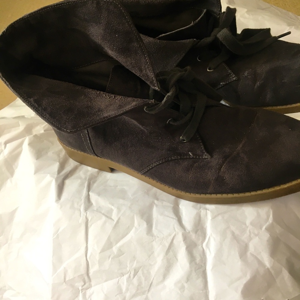 Indigo Road gray boots - Size 10